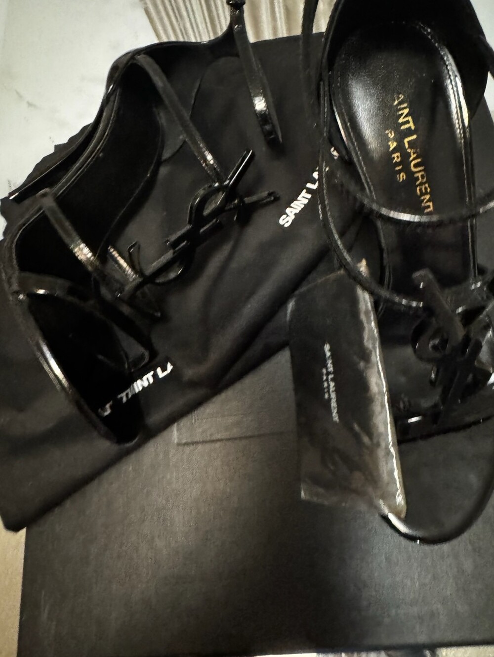 Saint Laurent Black Patent YSL Logo Sandals - Picture 10 of 10